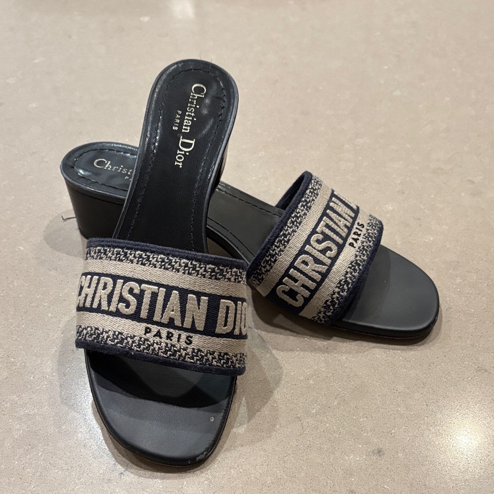 Dior Women's Black and Tan Slide Sandals